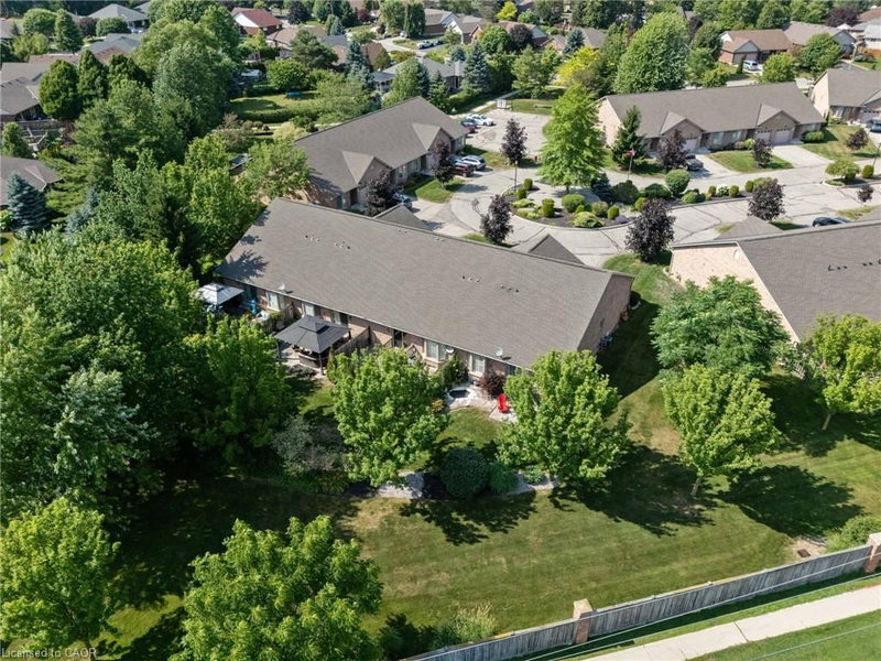 19 Somerset Drive photo 4