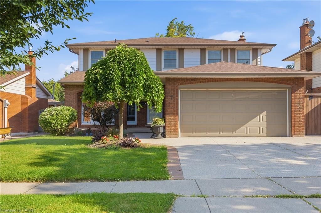 Single Family Residence for sale at 7 Apex Court, Stoney Creek, ON, L8J 1J2 - Heritage Green - MLS: 40847337