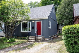 7 East Street N