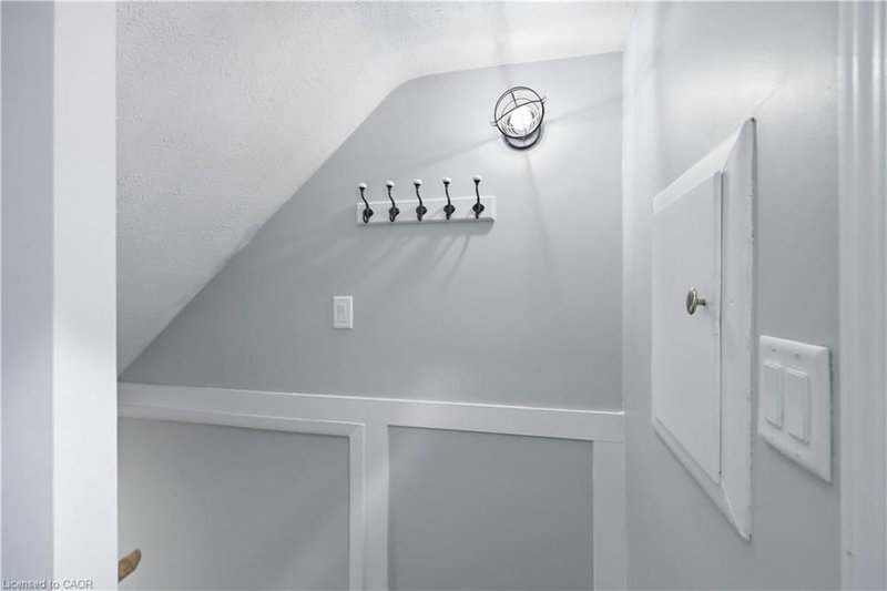 698 Upper Sherman Avenue photo 5