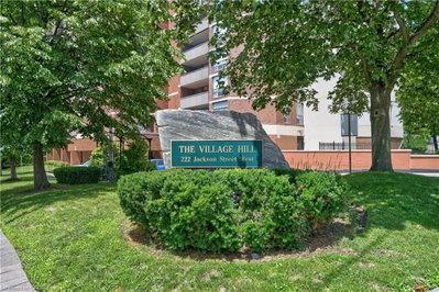 1405 - 222 Jackson Street W