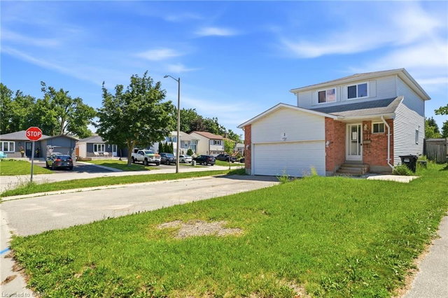 1 Mccuaig Court