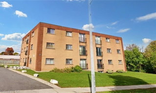 302 - 76 Brybeck Crescent