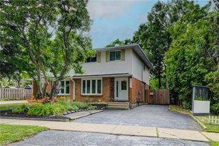 250 Dinison Crescent