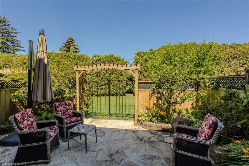 9 - 5411 Lakeshore Road
