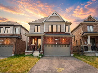 125 Leslie Davis Street