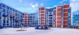 405 - 404 King Street W