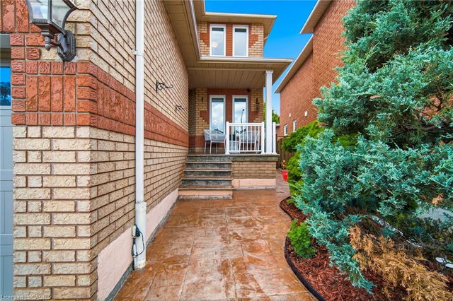 5184 Red Brush Drive