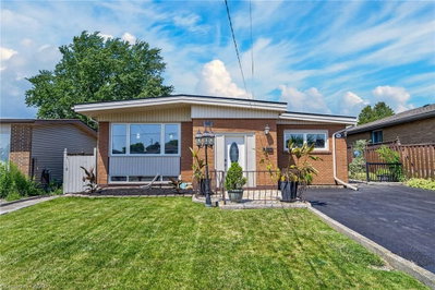 96 Fielding Crescent