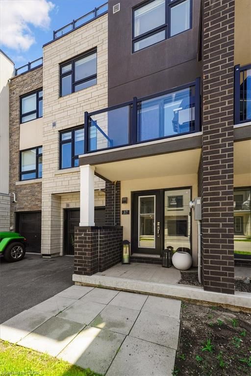 37 - 1121 Cooke Boulevard