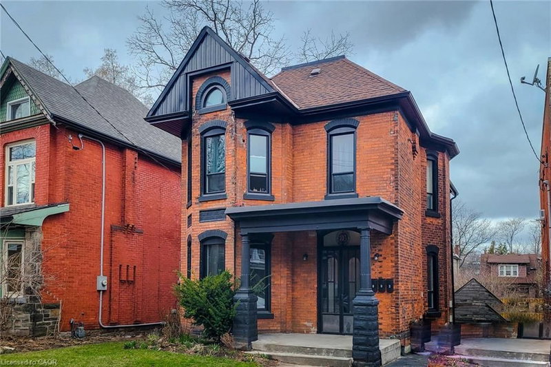 2 UPPER - 36 Erie Avenue