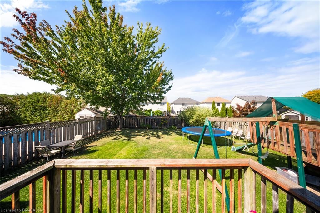 132 Blackburn Drive — photo 2