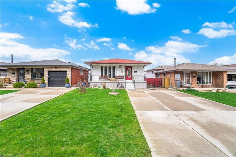 31 Summercrest Drive
