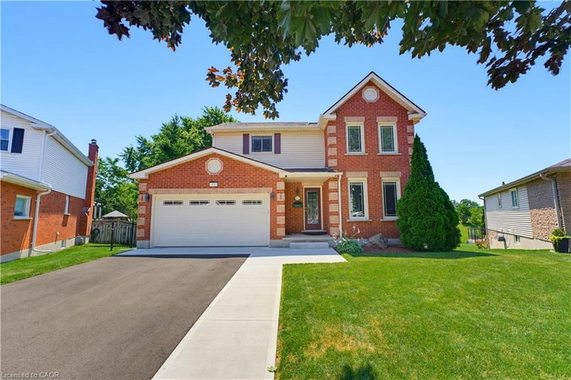 32 Stonehaven Place, Cambridge, Ontario