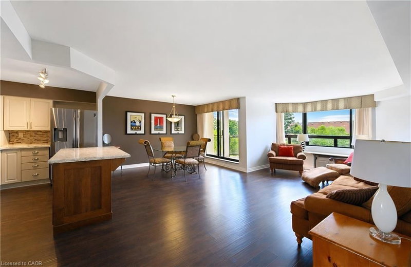688 Preston Parkway #401, Cambridge, Ontario