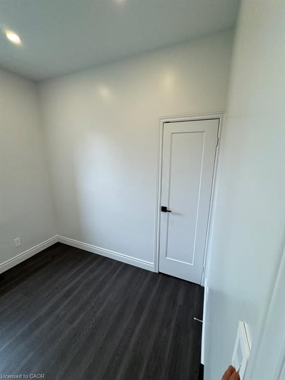 B - 936810 Blenheim Road