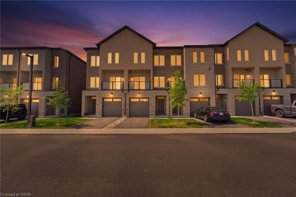 Row/Townhouse for sale at 10 Clear Valley Lane, Mount Hope, ON, L0R 1W0 - Rural Glanbrook - MLS: 40848548