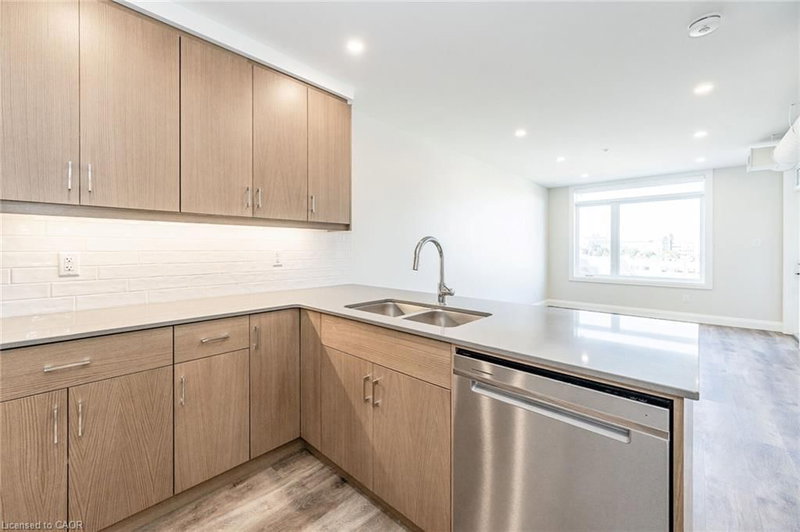 102 - 72 Erb Street E
