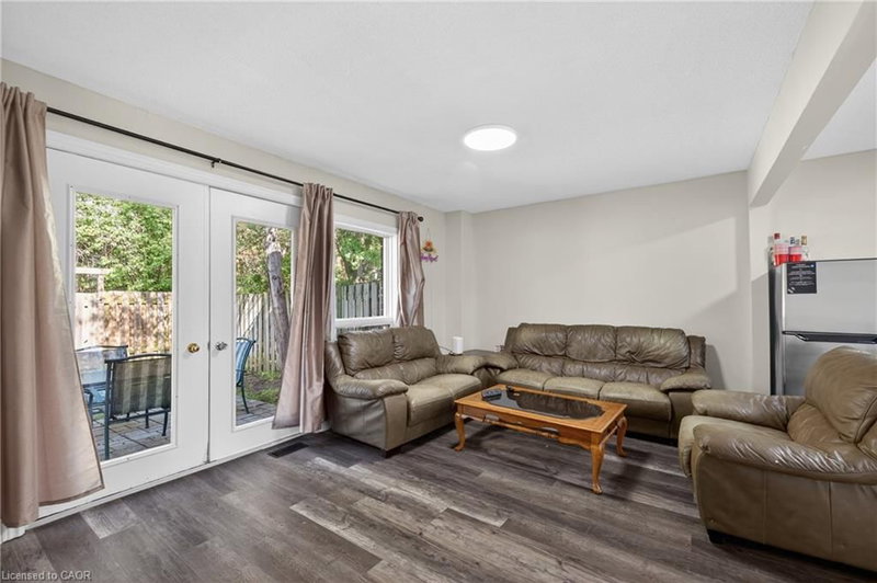 137 Dovercliffe Road