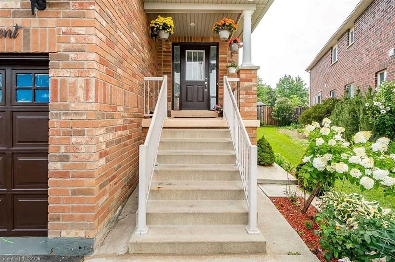 Upper Level - 29 Timbertop Crescent