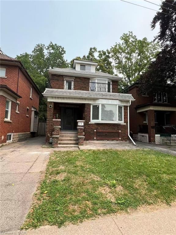 77 Paisley Avenue S