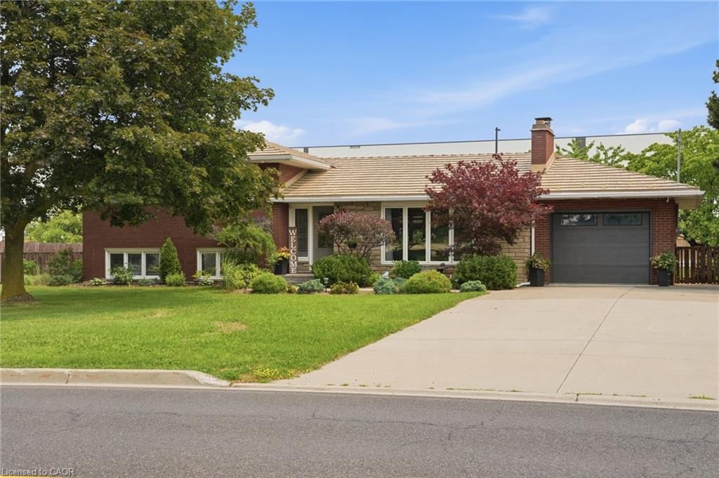 Single Family Residence for sale at 328 Mcneilly Road, Stoney Creek, ON, L8E 5H4 - Winona Industrial - MLS: 40849029