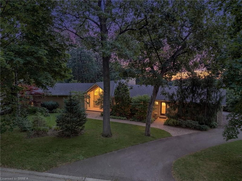 7 Gaywood Gardens, Brantford, Ontario