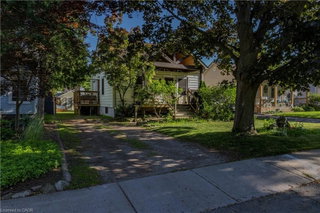 15 Spencer Avenue