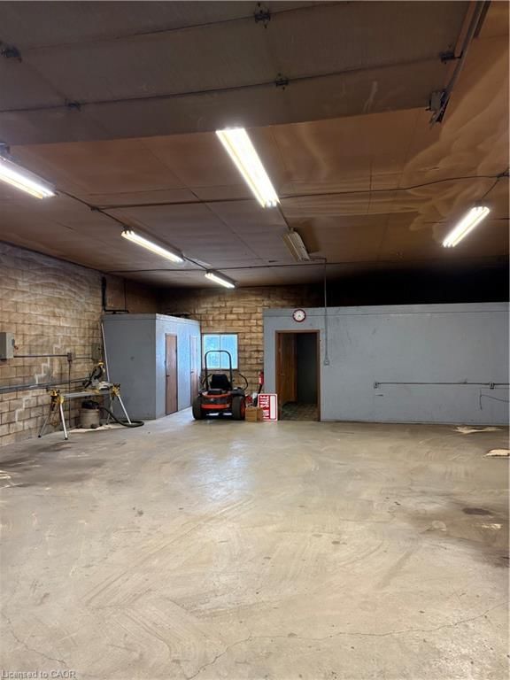 158 Industrial Boulevard photo 3