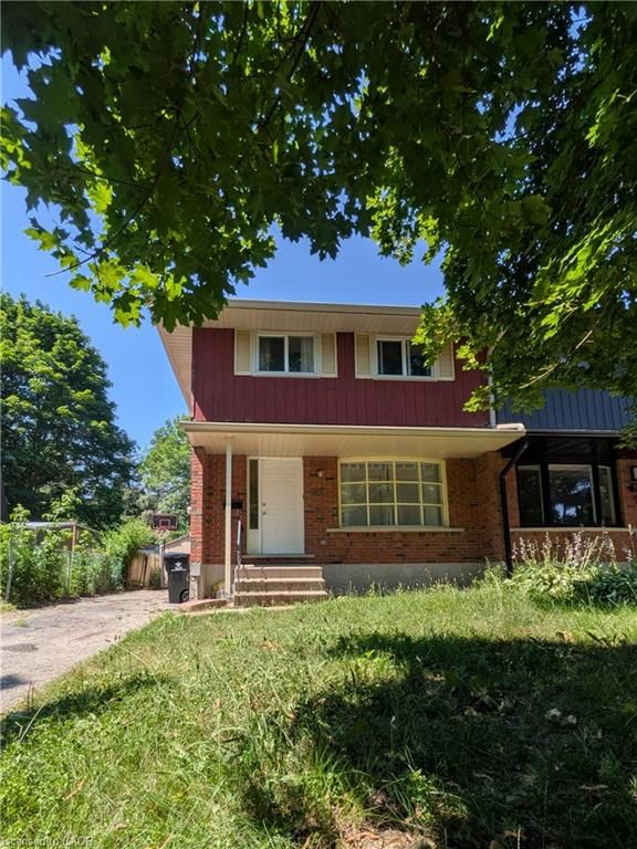 435A Midwood Crescent