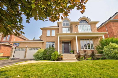 16 Watercliff Place