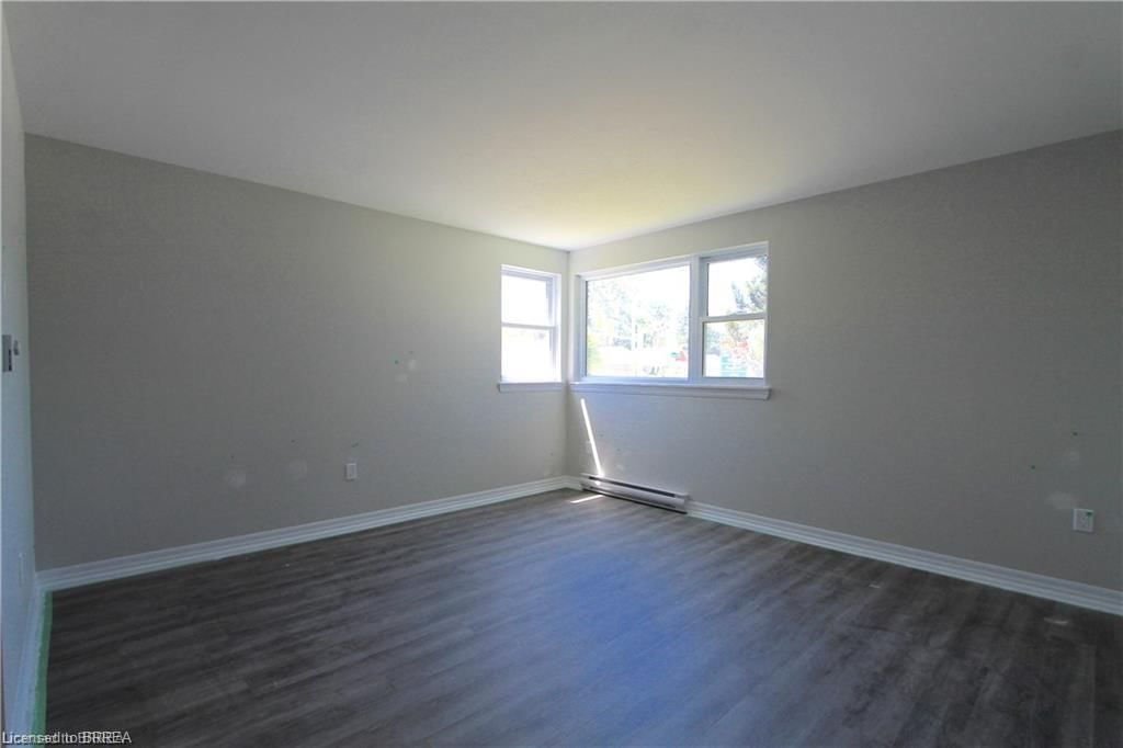 7 - 116 King Edward Avenue 5