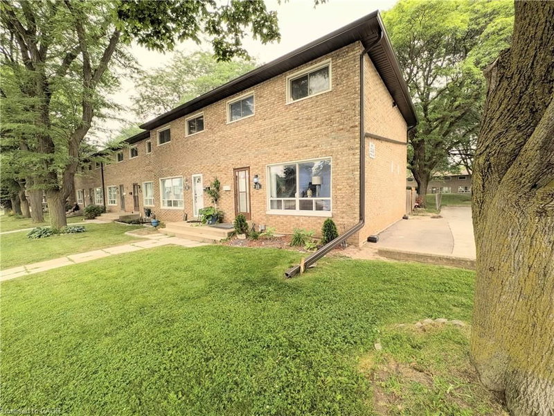 22 Riverdale Drive #1, Hamilton, Ontario