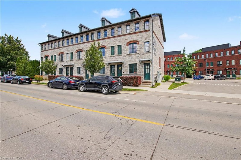 4 - 290 Barton Street W