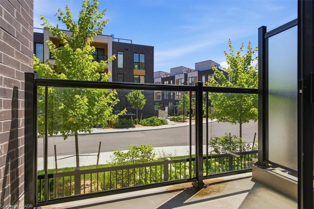 6-172 Clonmore Drive, Toronto, view 10