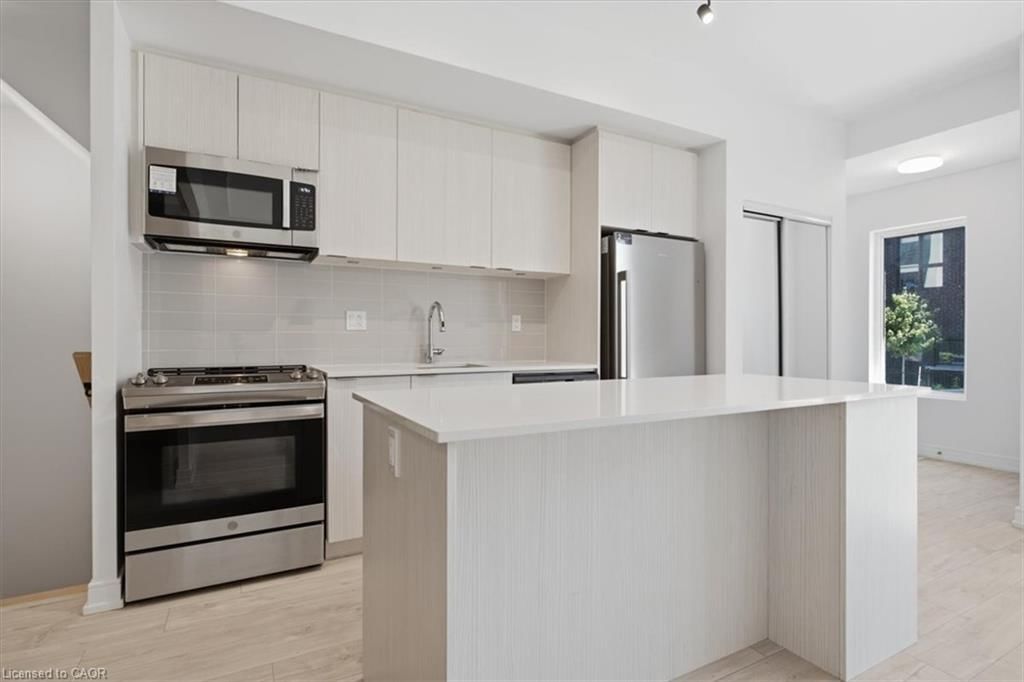 6-172 Clonmore Drive, Toronto, view 16