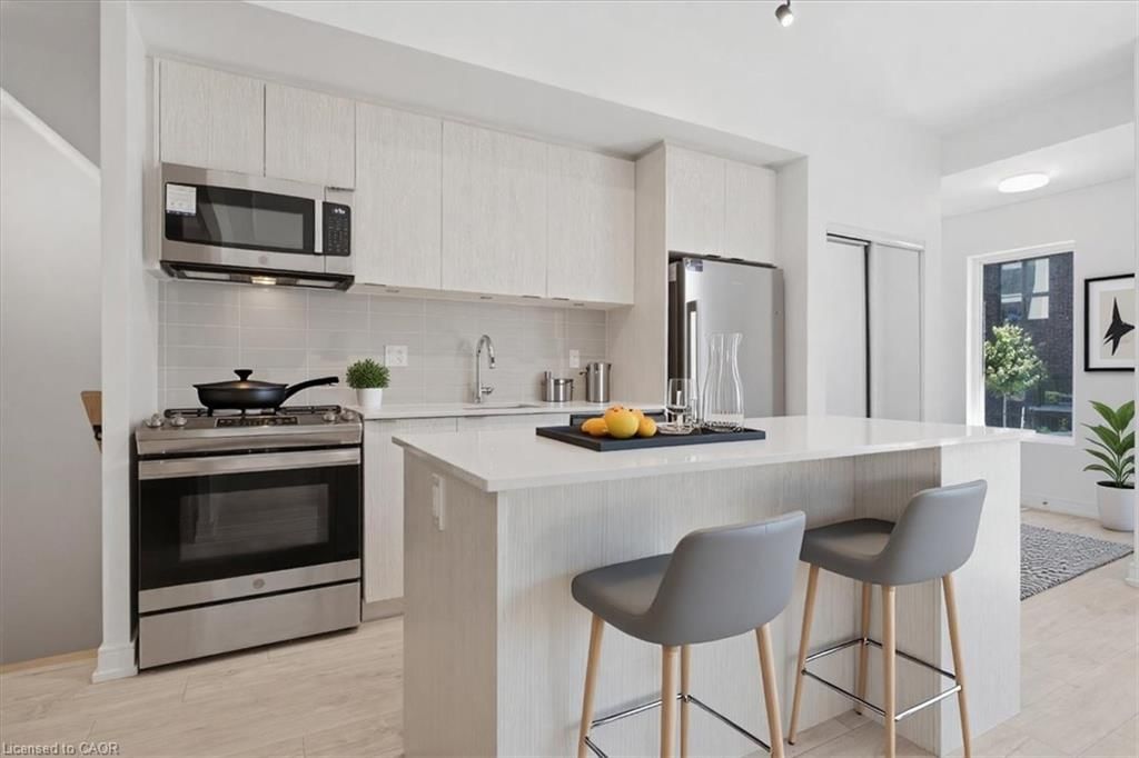 6-172 Clonmore Drive, Toronto, view 17