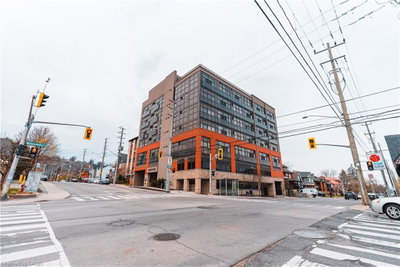 102 - 427 Aberdeen Avenue