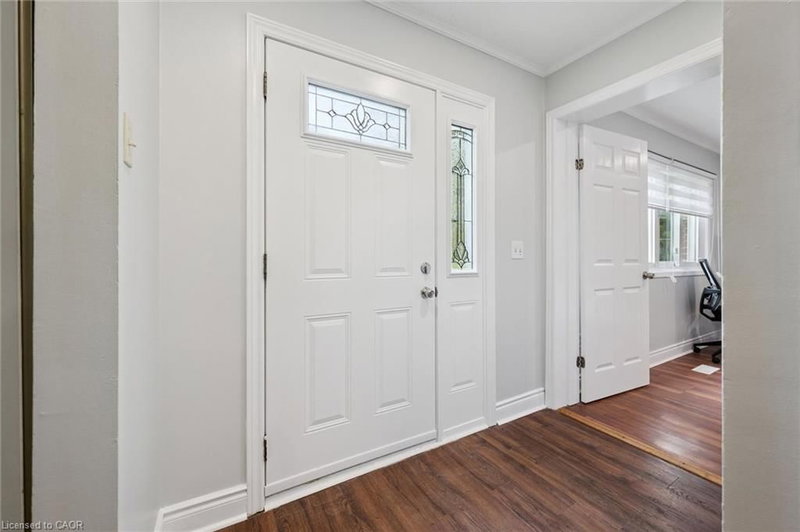 11 - 121 University Avenue E