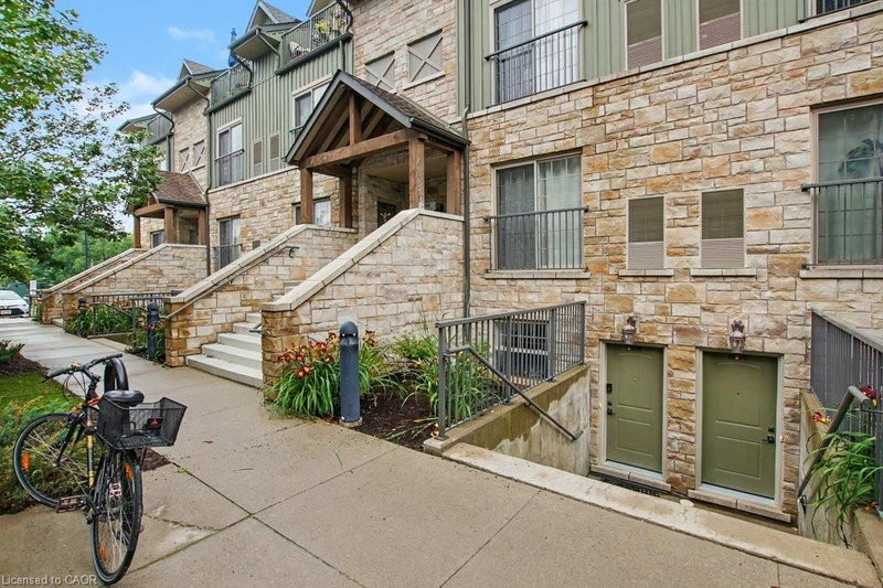 B105 - 112 Union Street E