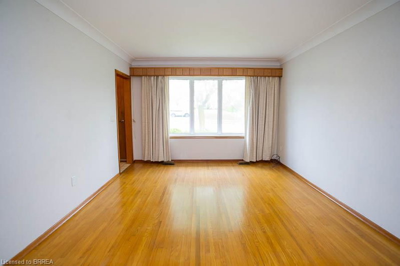 120 Henry Street photo 4