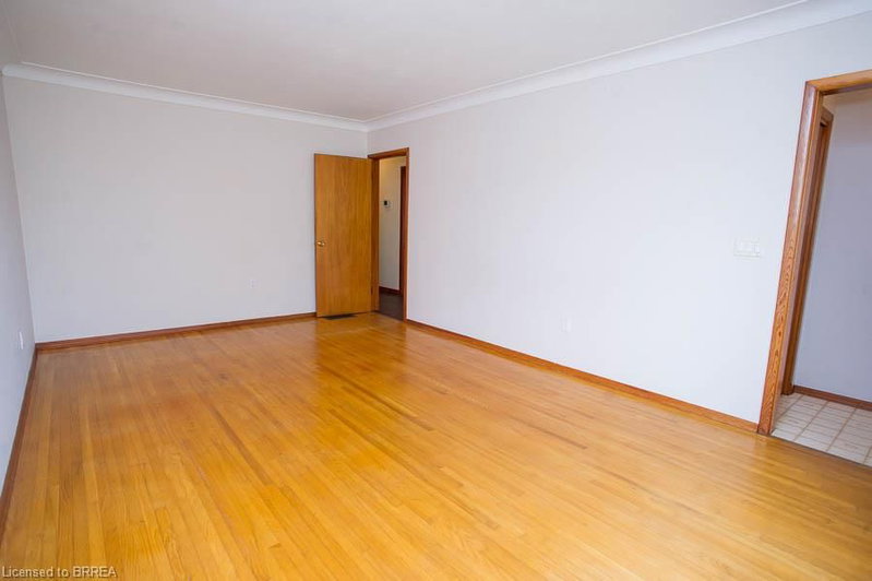 120 Henry Street photo 5