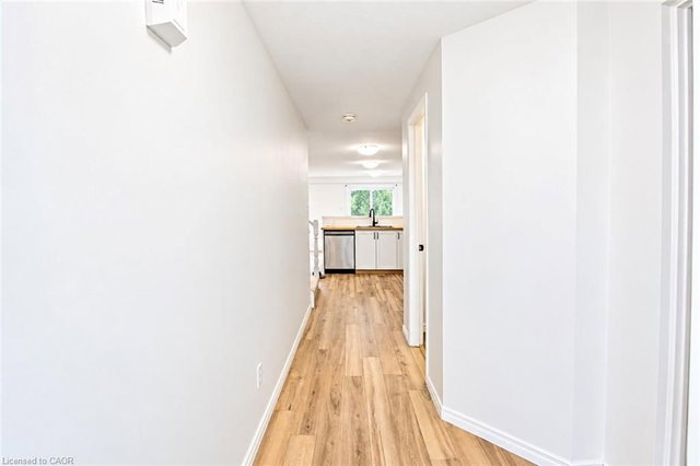 699 Laurelwood Drive