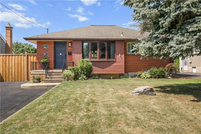 203 Merlin Crescent