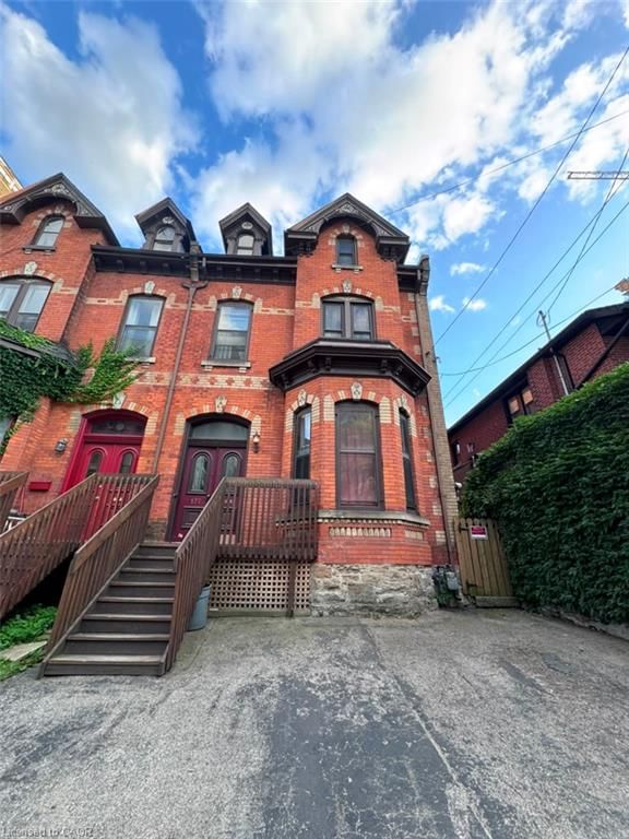 1 - 127 Jackson Street W