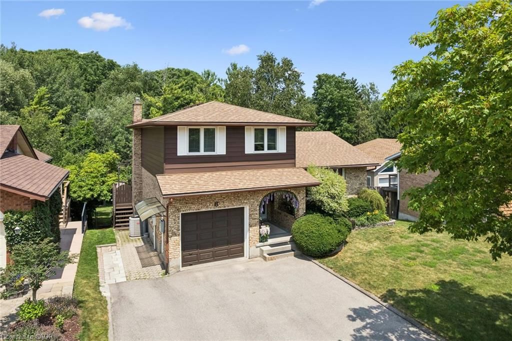 Single Family Residence for sale at 8 Perin Place, Kitchener, ON, N2P 1L5 - Pioneer Park/Doon/Wyldwoods - MLS: 40850357