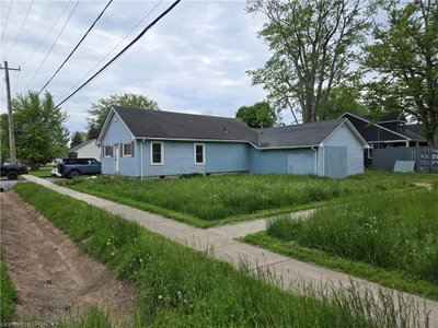 303 Ridge Road S
