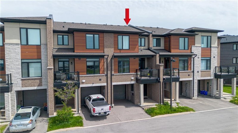 50 - 590 North Service Road