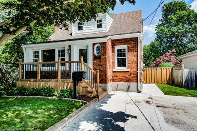 377 Hedley Street