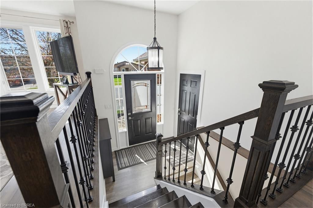 60 St. Patrick's Drive — photo 3